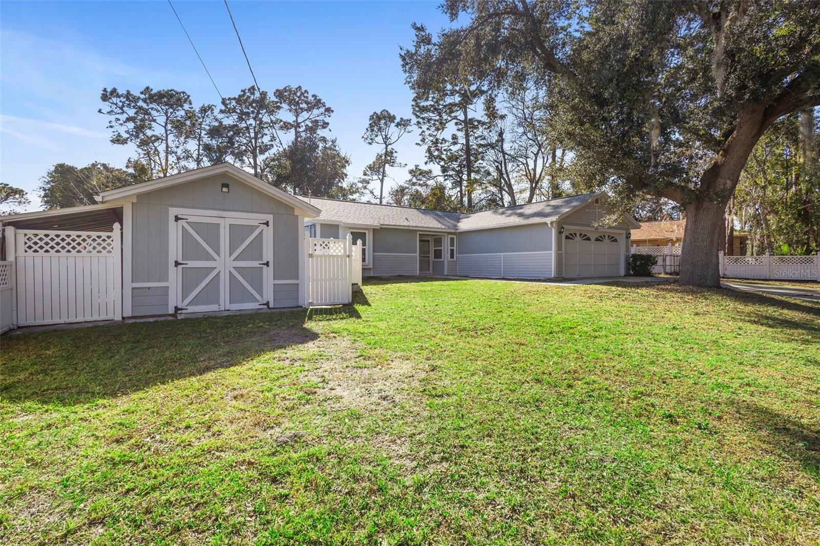 DELTONA LAKES UNIT 33 - Residential