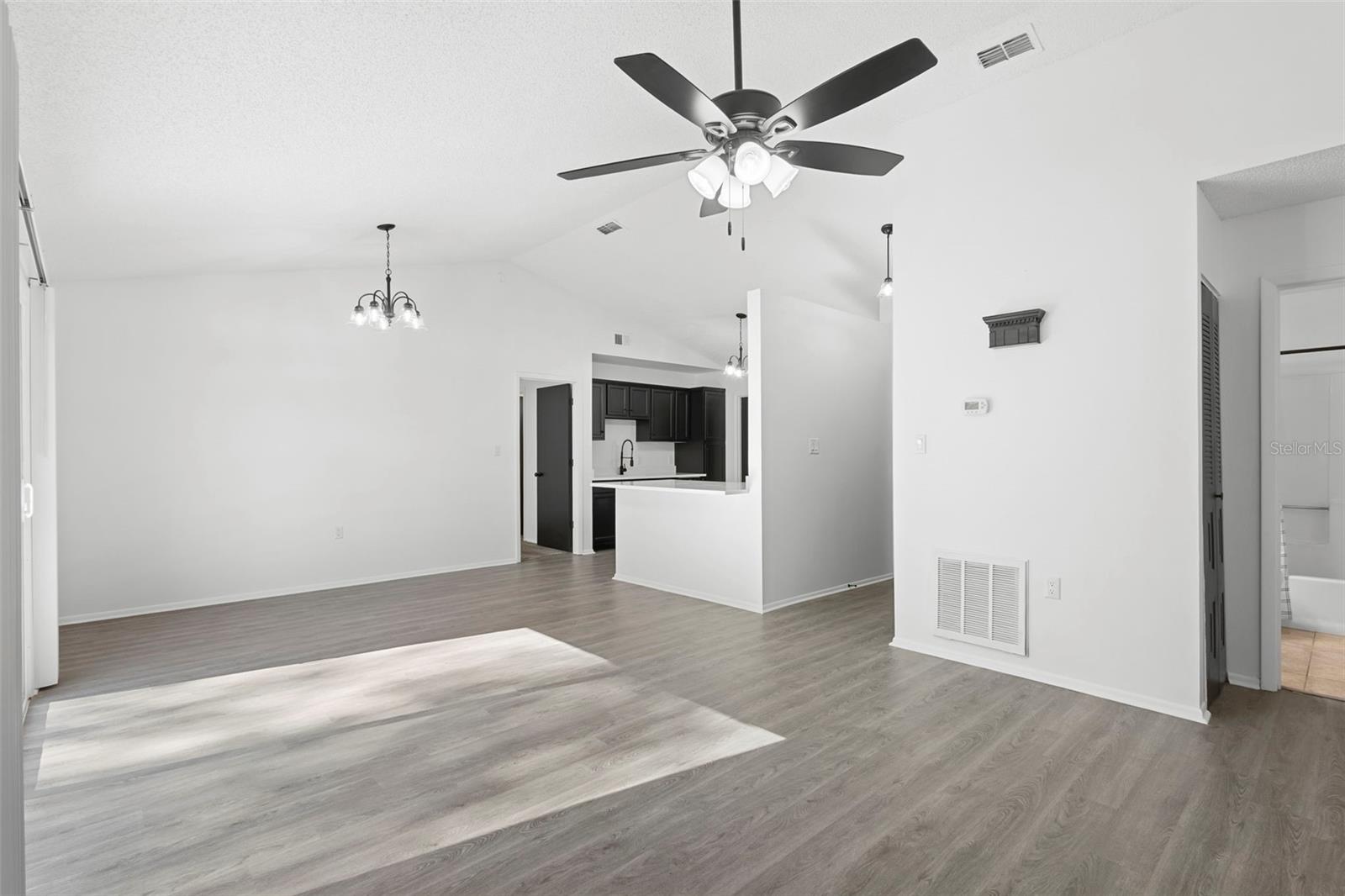 DELTONA LAKES UNIT 33 - Residential