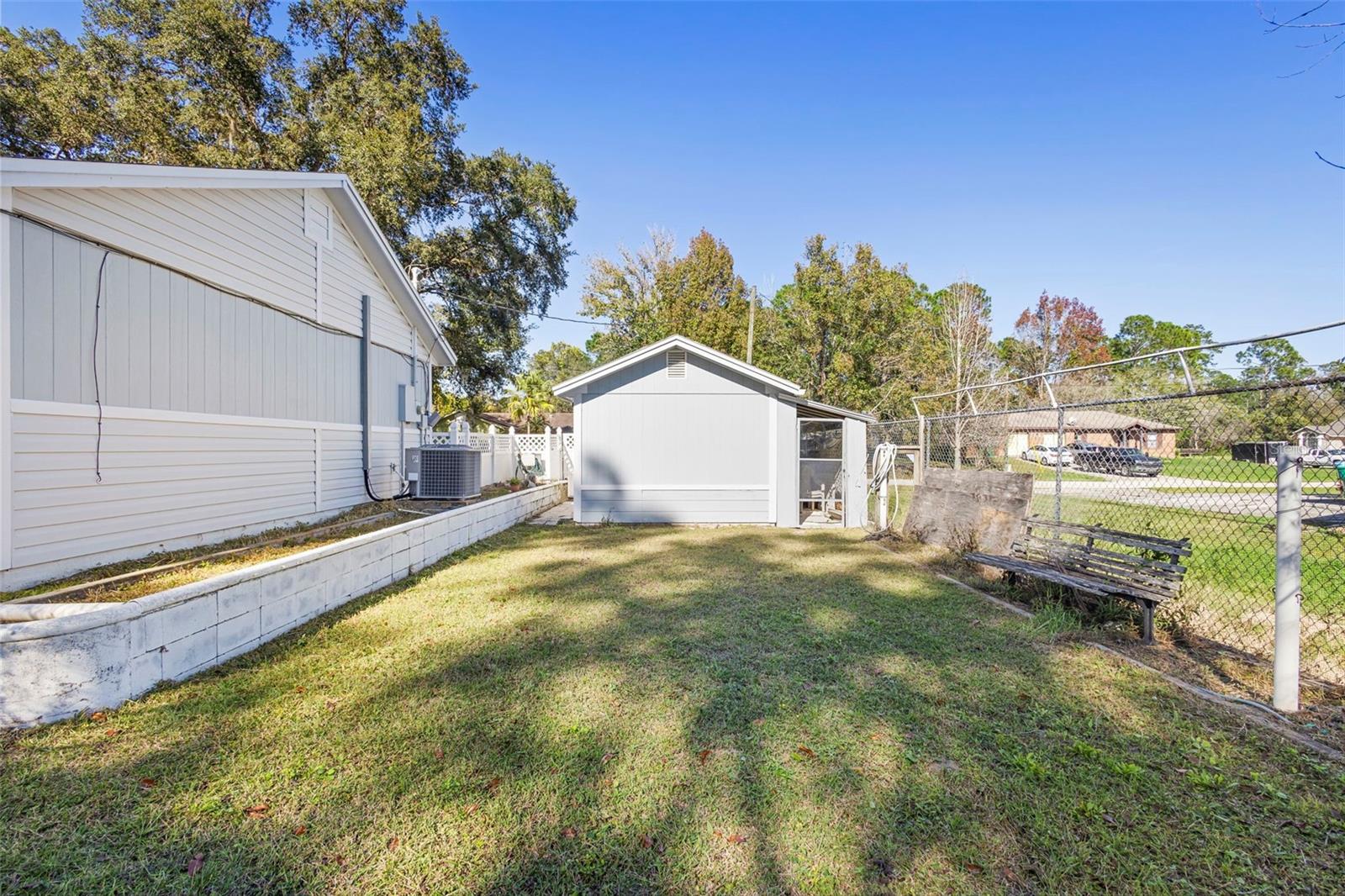 DELTONA LAKES UNIT 33 - Residential