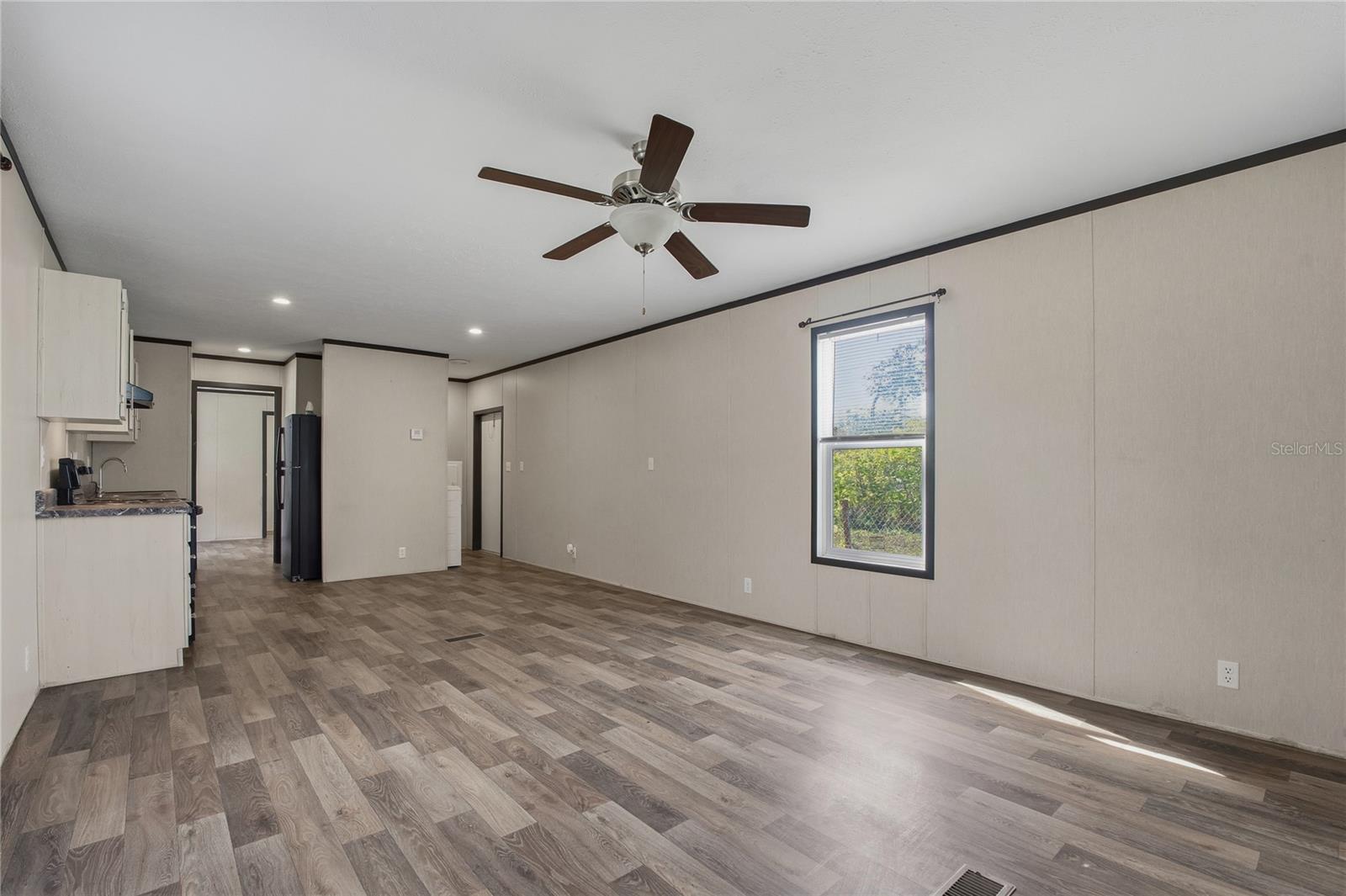 LESLIE J A SUB - Residential