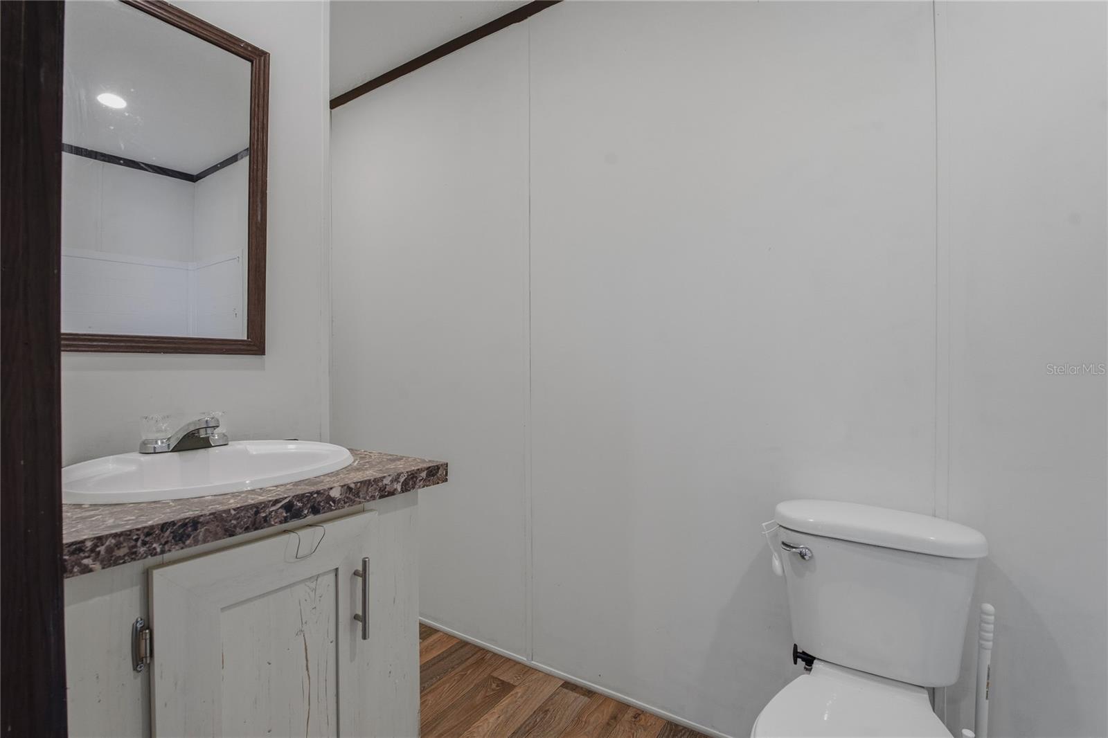 LESLIE J A SUB - Residential