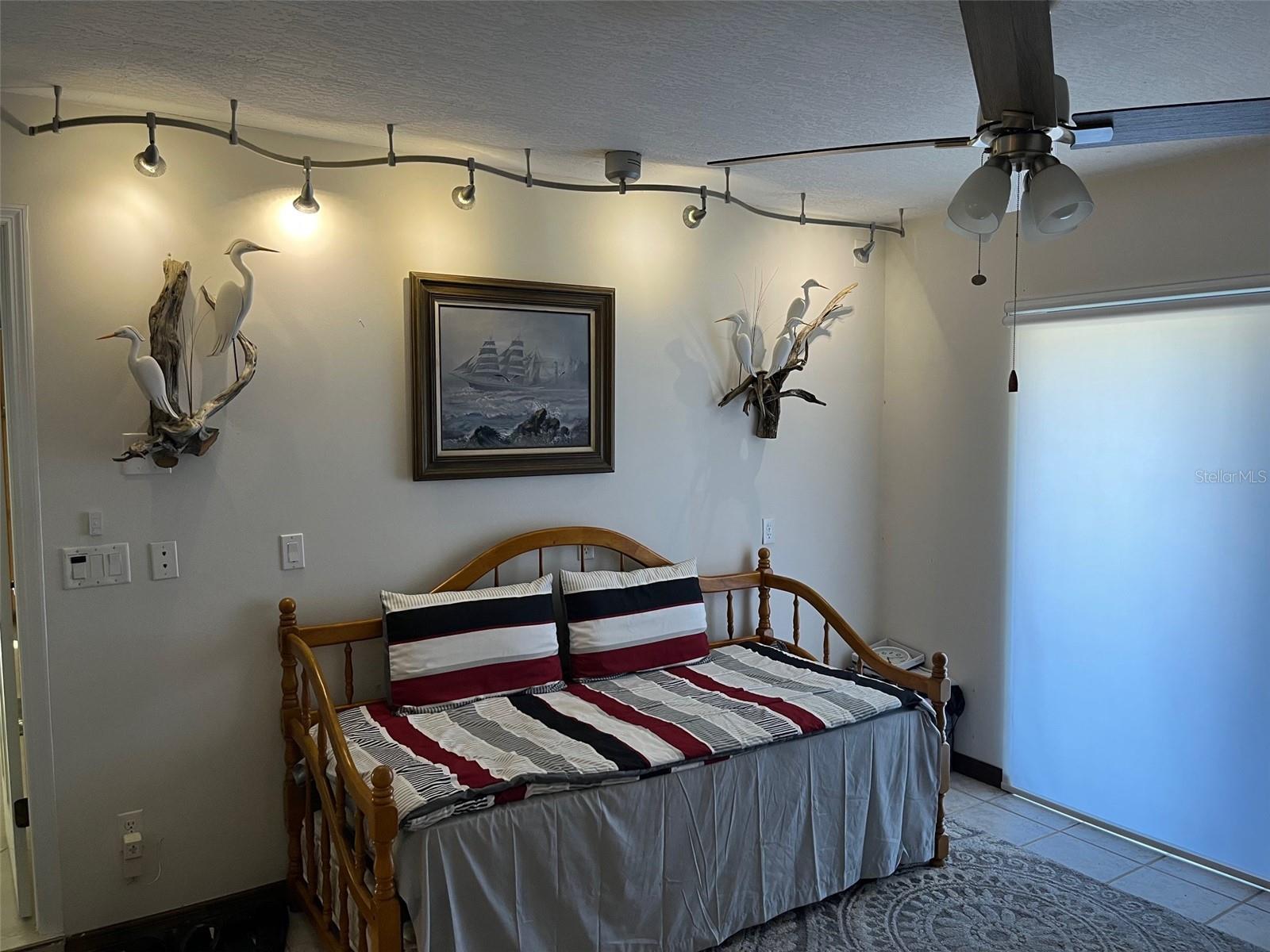 HORTI POINT RIVER FRONT ESTATES - Residential