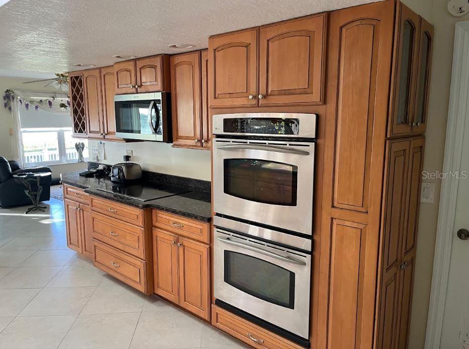 HORTI POINT RIVER FRONT ESTATES - Residential