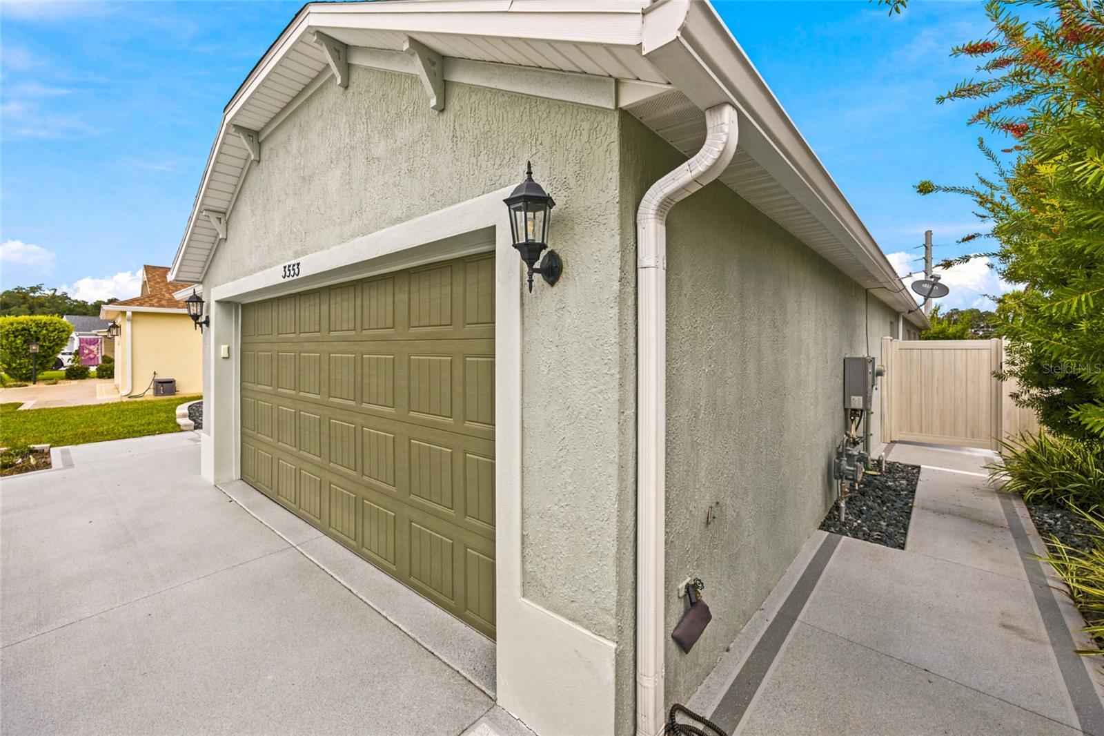 3553 CONNOR WAY