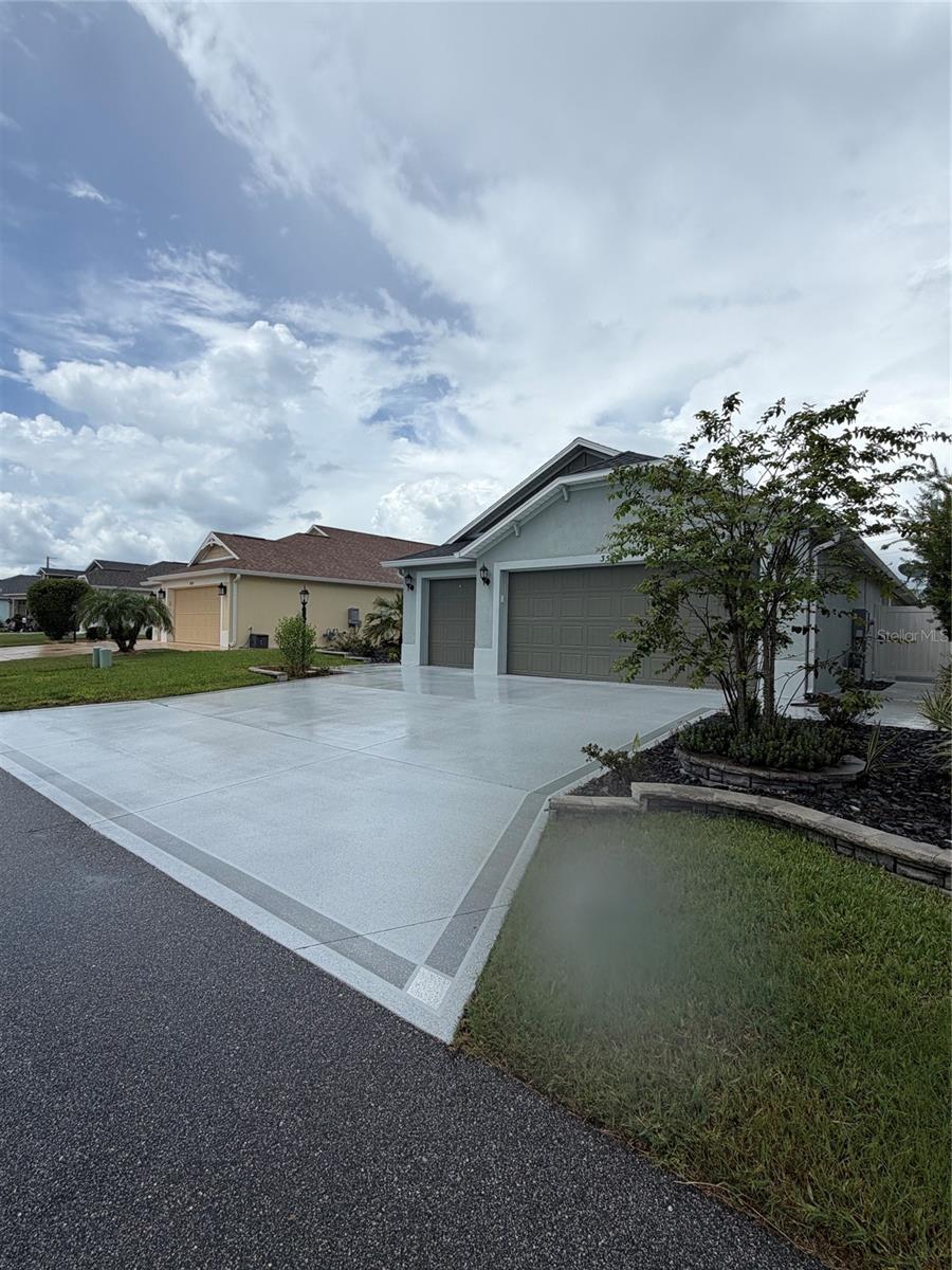3553 CONNOR WAY