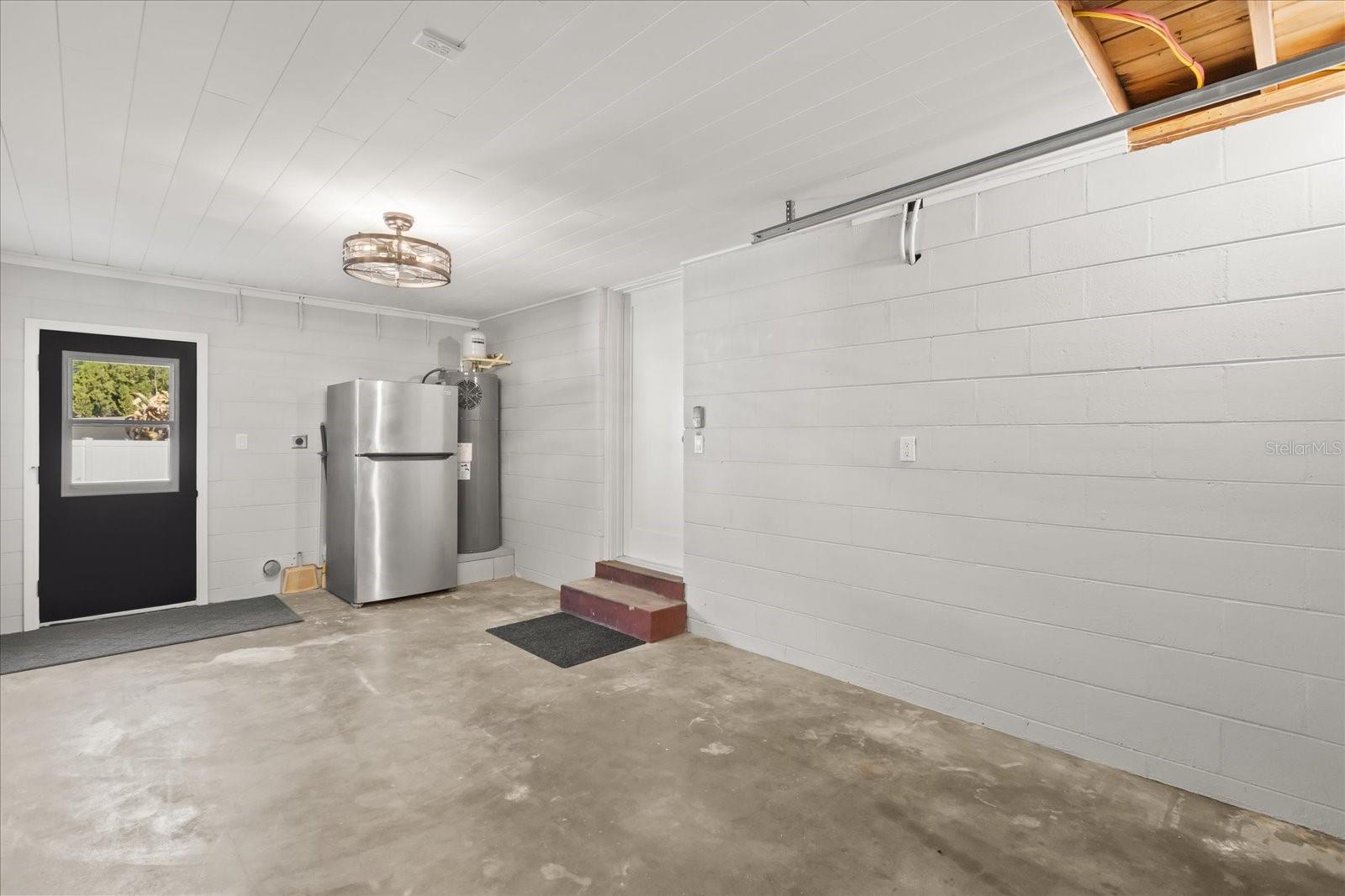 CRYSTAL LAKE TERRACE - Residential