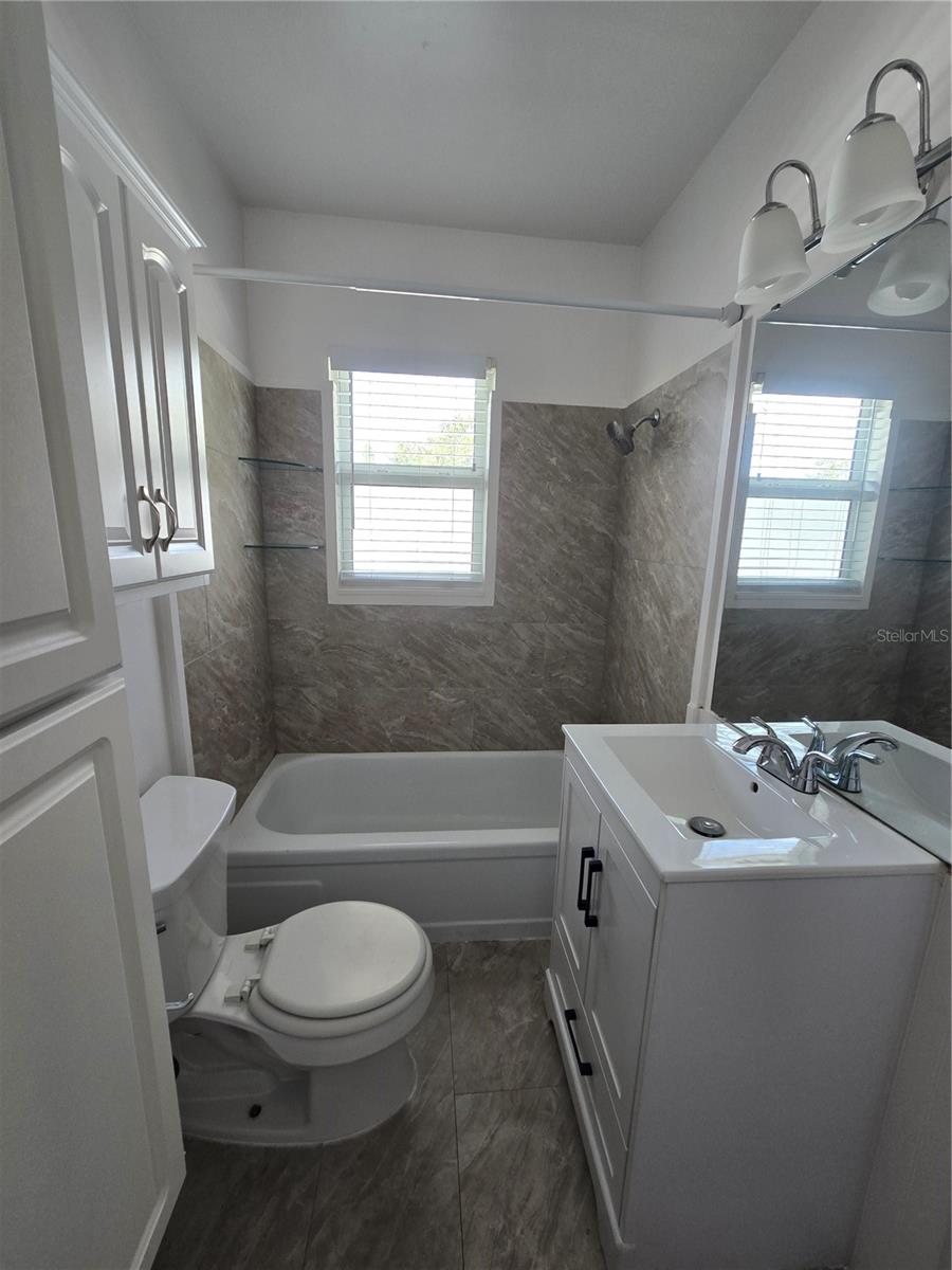 BAYBRIDGE REV - Residential Lease