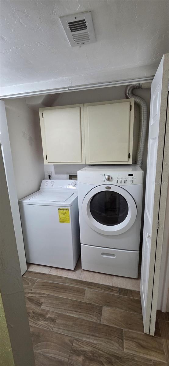 GRANTWOOD CONDO PH I - Residential