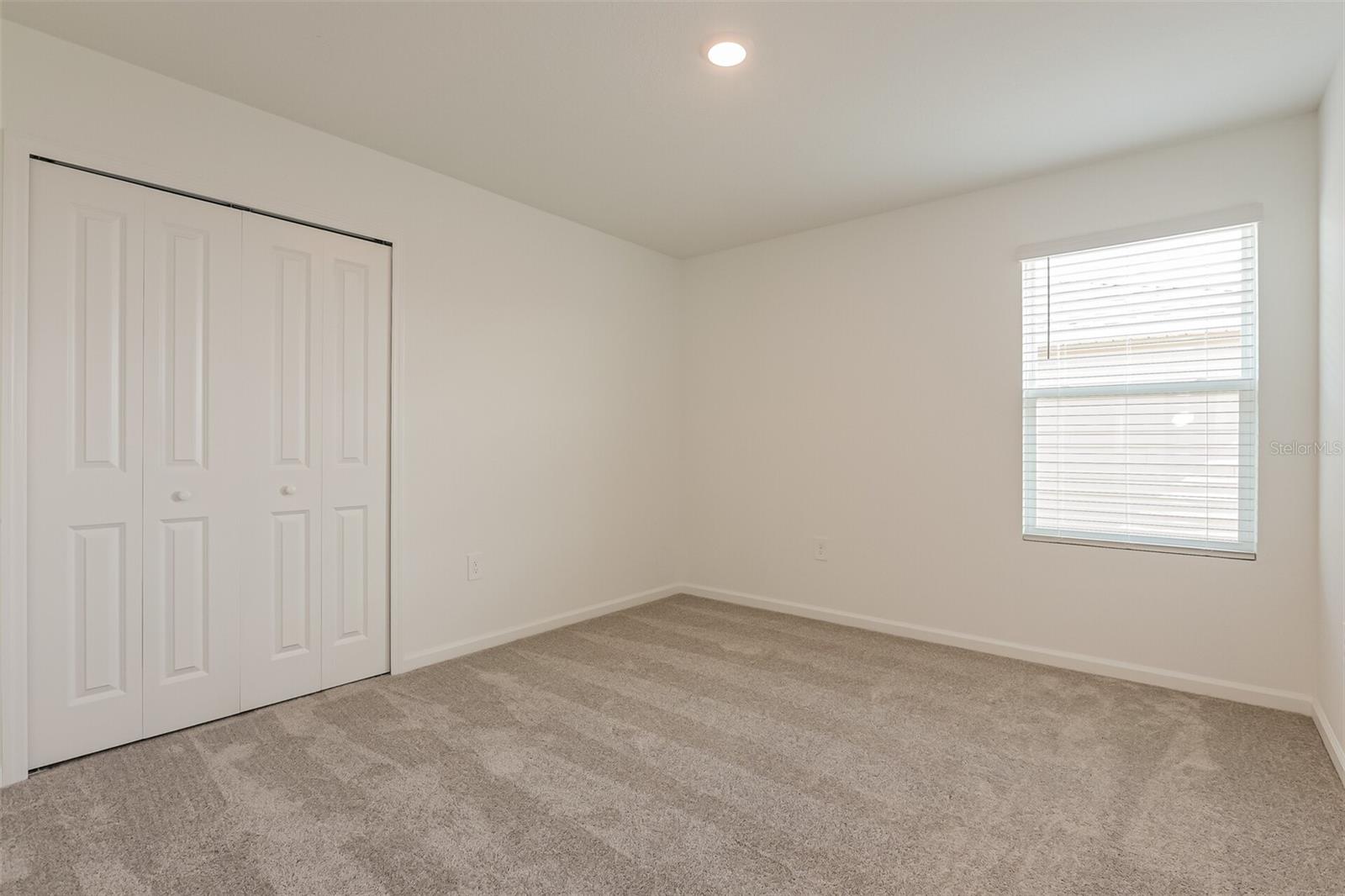 RANCHES/LK MCLEOD III - Residential Lease