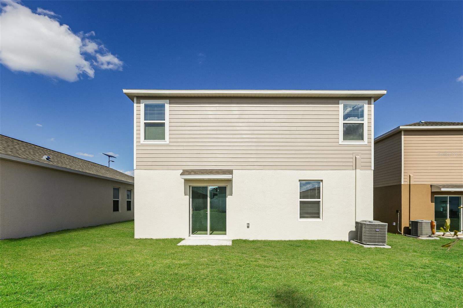 RANCHES/LK MCLEOD III - Residential Lease