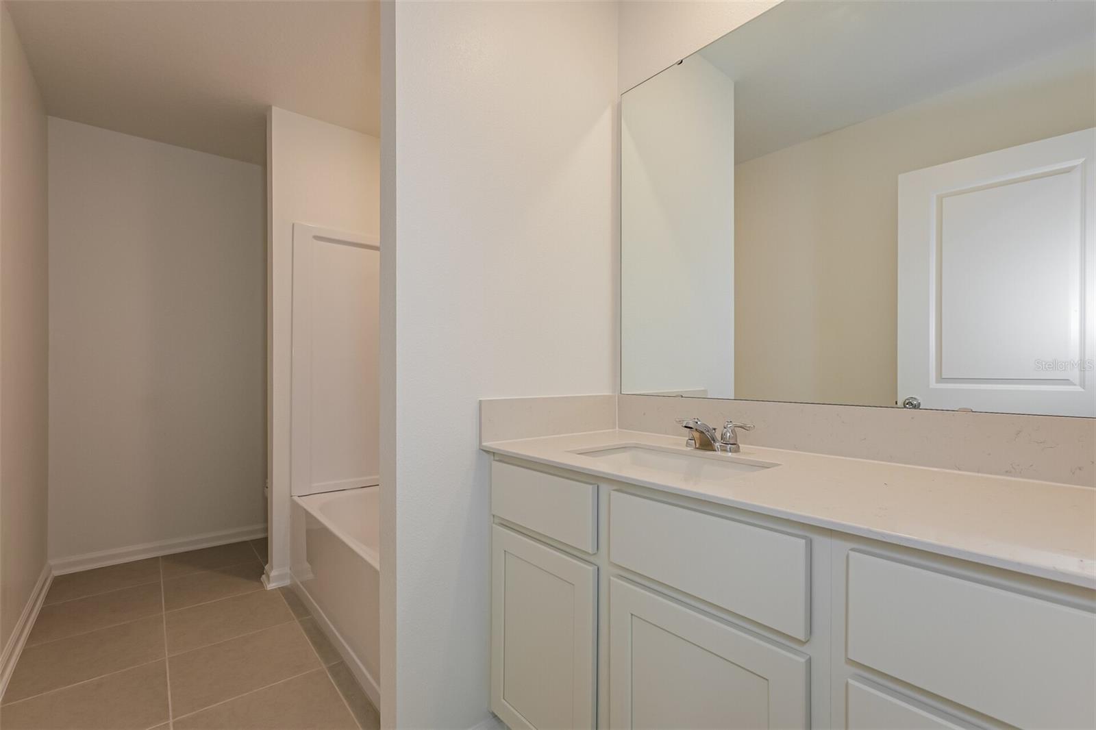 RANCHES/LK MCLEOD III - Residential Lease