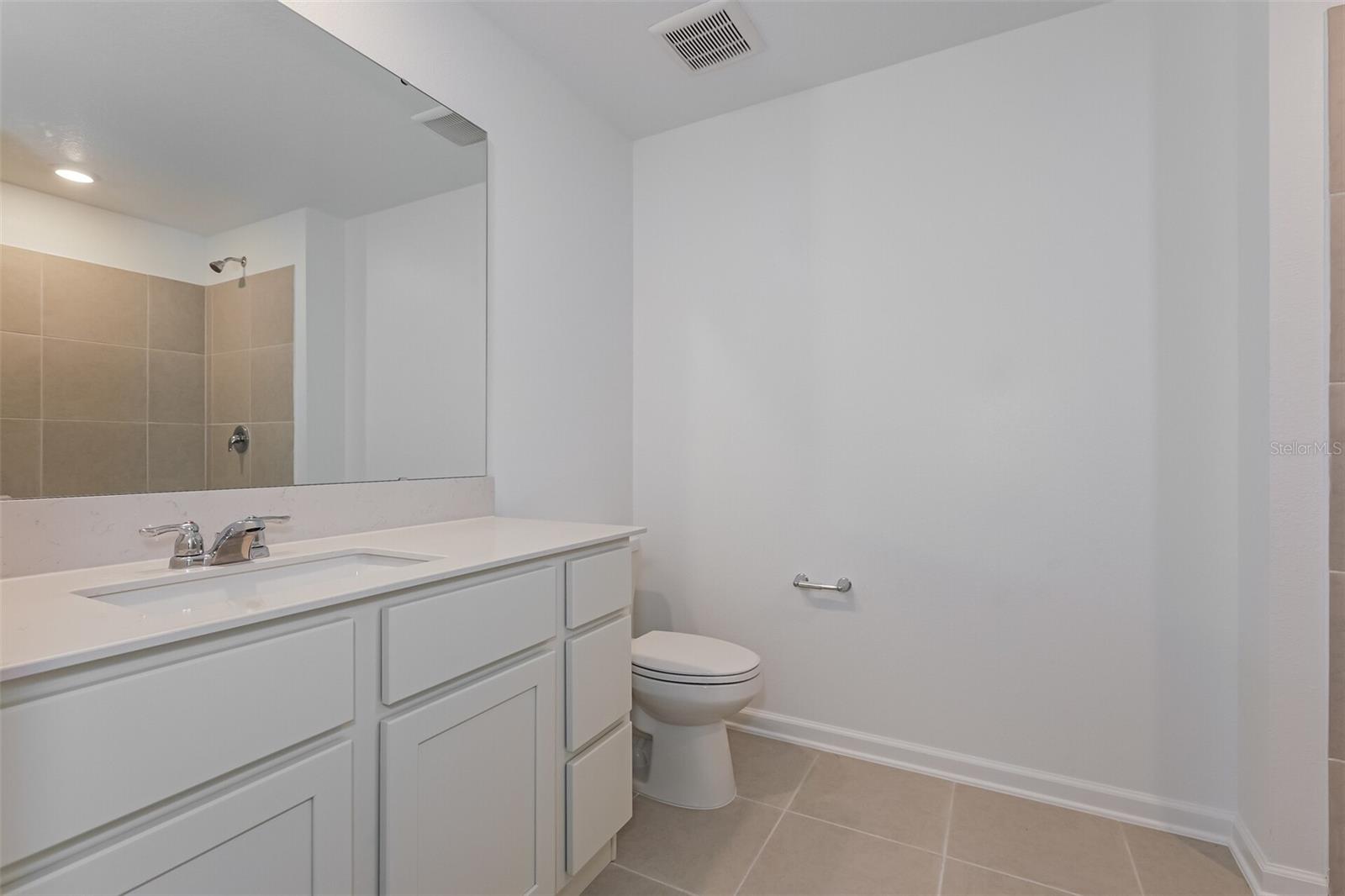 RANCHES/LK MCLEOD III - Residential Lease