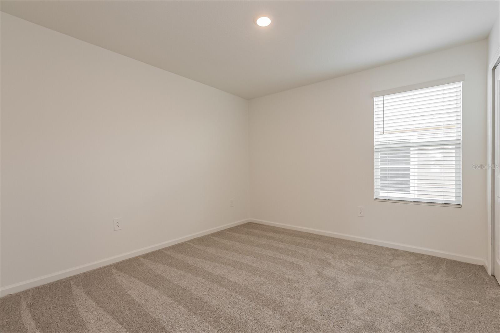 RANCHES/LK MCLEOD III - Residential Lease