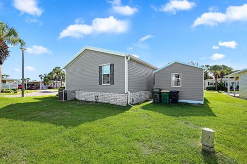 A home in PORT CHARLOTTE