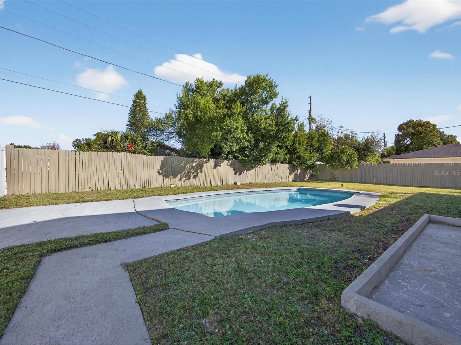 WINTER WOODS UNIT 01 - Residential