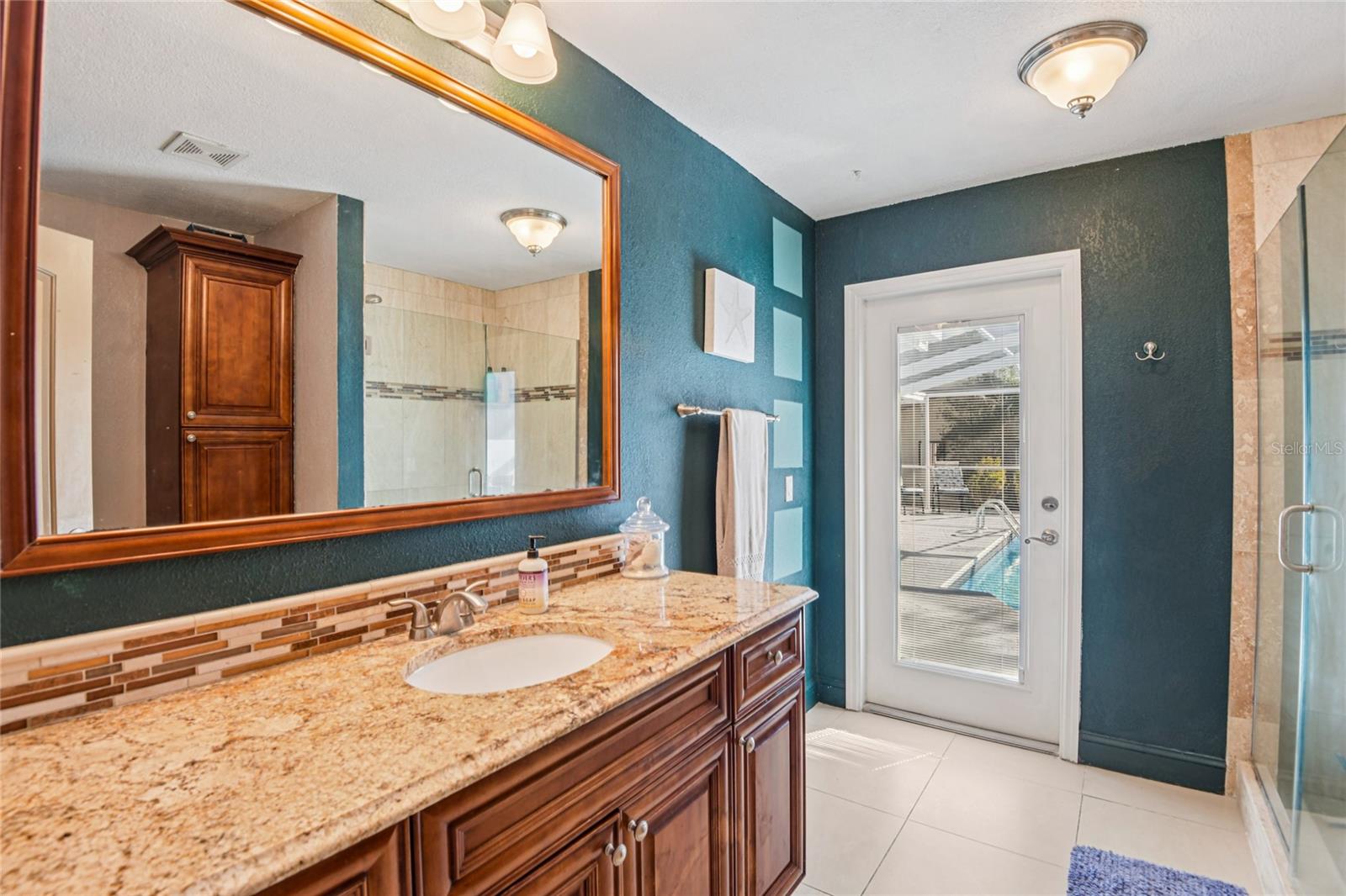 RED OAK HILLS - Residential