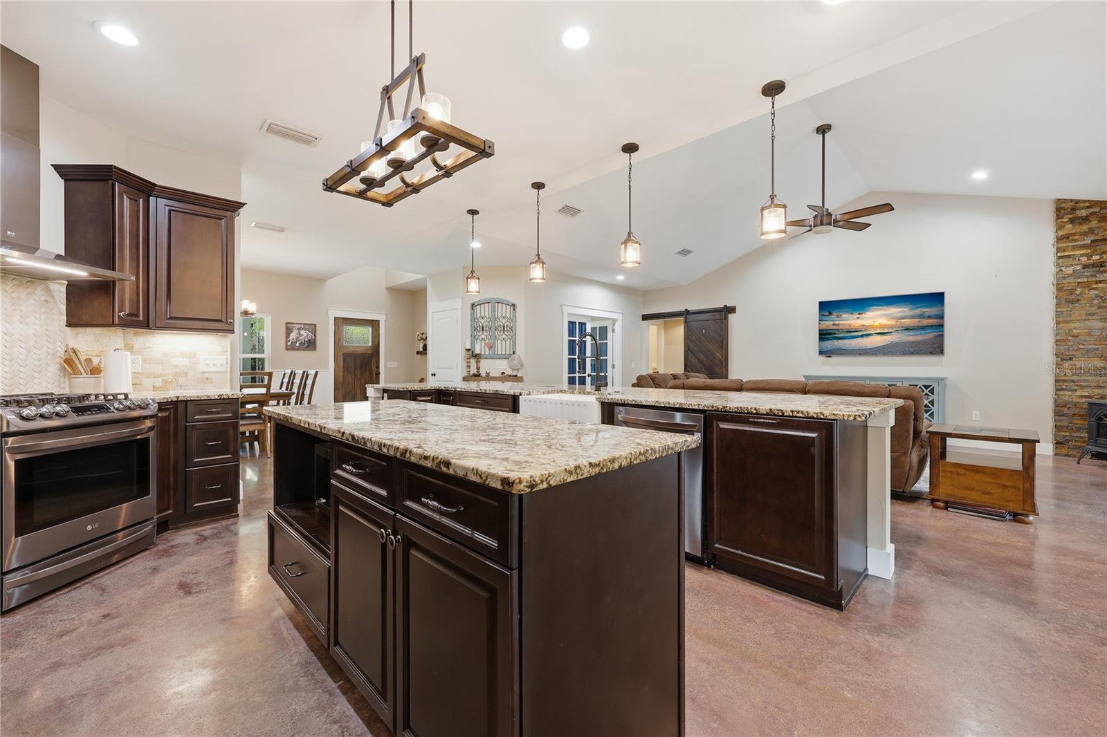 SHILOH RDG - Residential