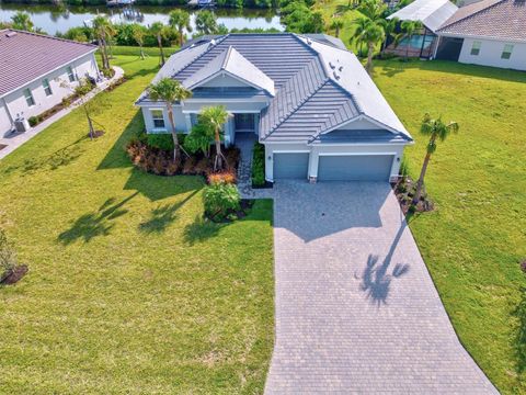 A home in PORT CHARLOTTE