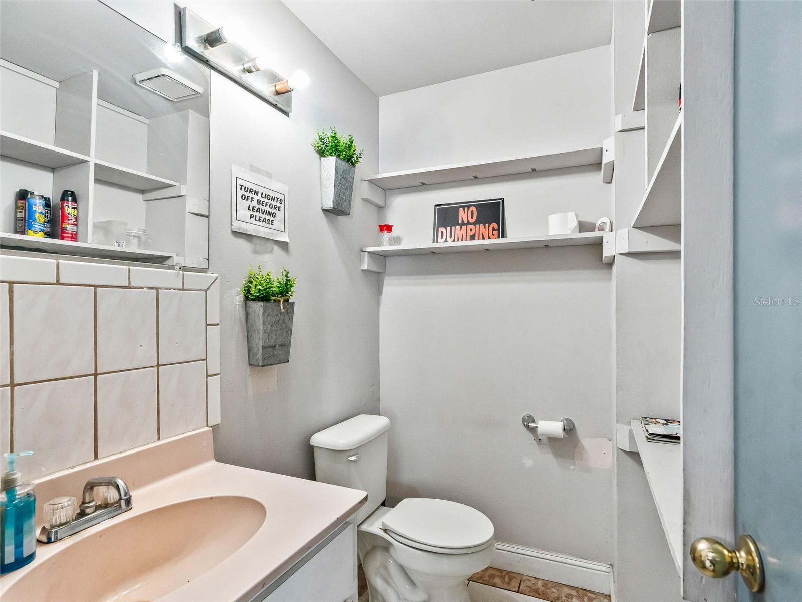 SILVER SPGS SHORES UN 29 - Commercial Sale