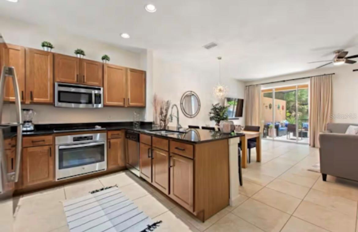 REGAL OAKS AT OLD TOWN - Residential