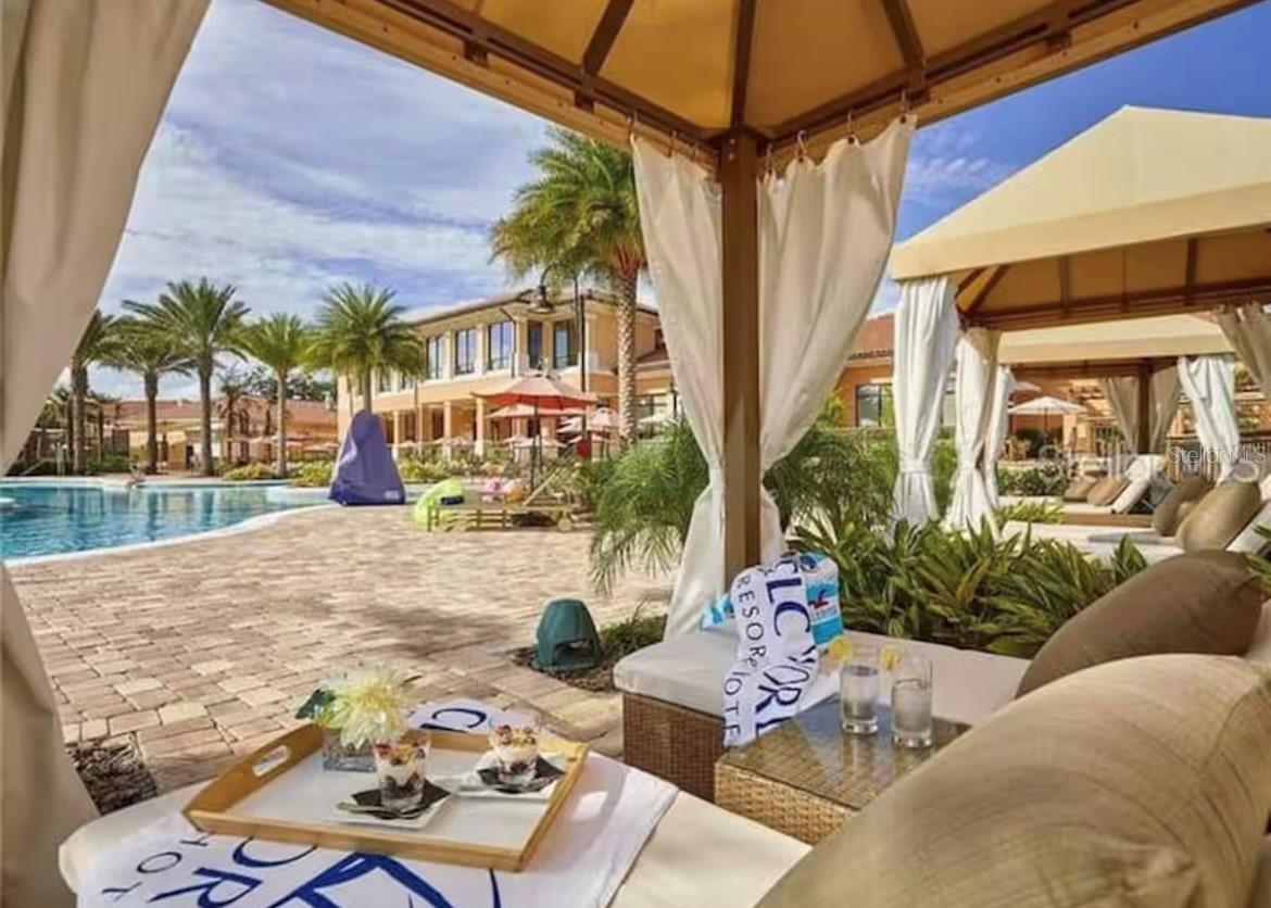 REGAL OAKS AT OLD TOWN - Residential