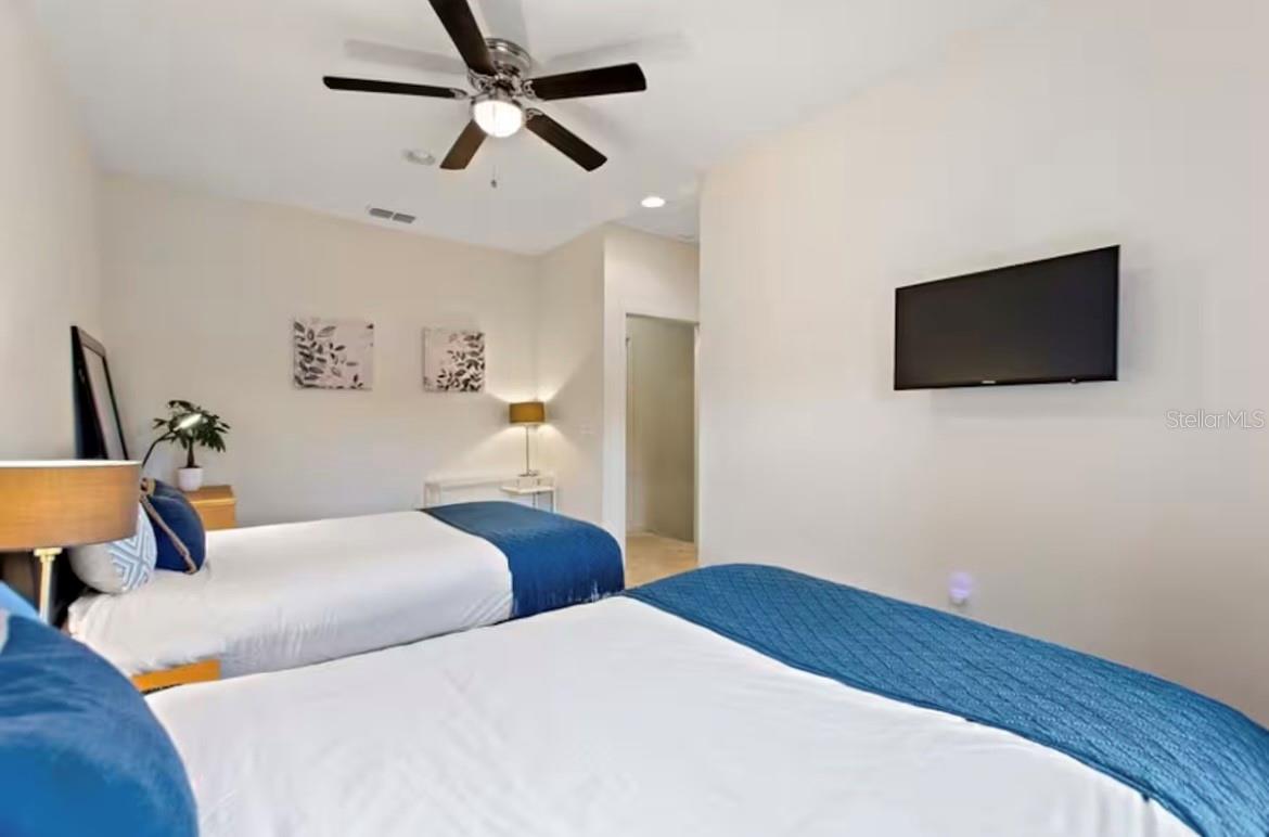 REGAL OAKS AT OLD TOWN - Residential