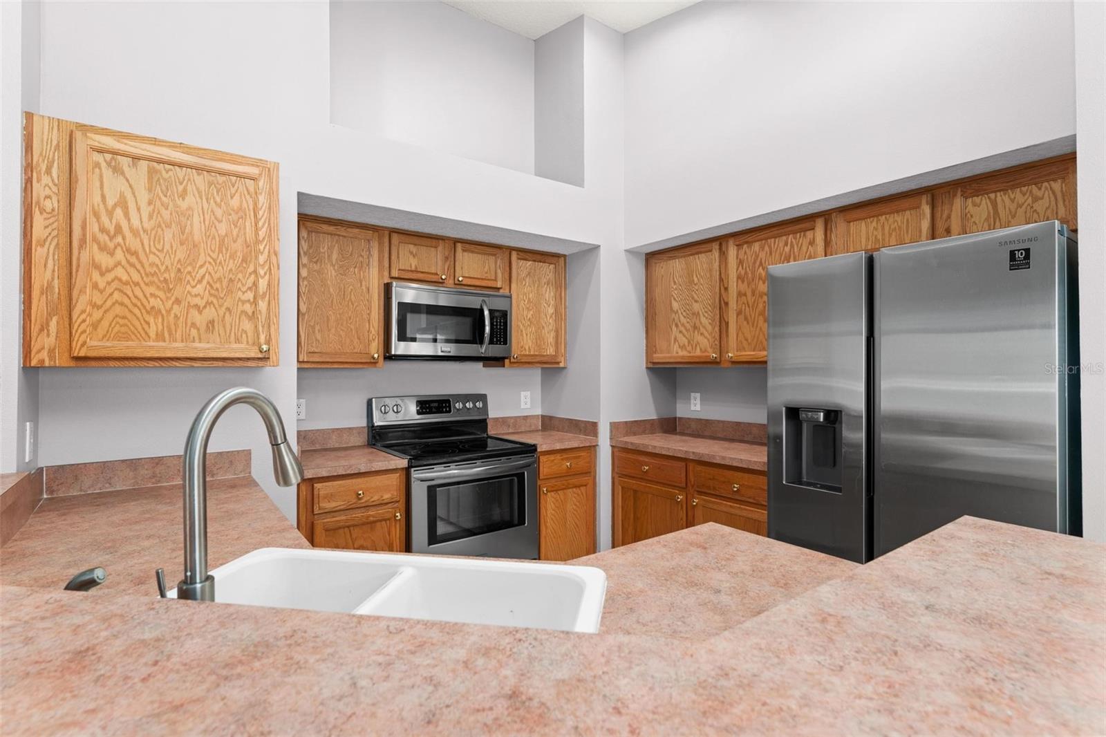 TIVOLI WOODS VILLAGE B 51 74 - Residential Lease