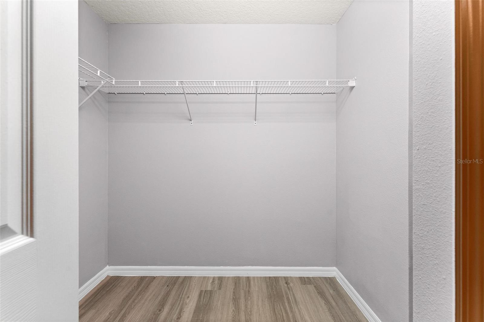 TIVOLI WOODS VILLAGE B 51 74 - Residential Lease