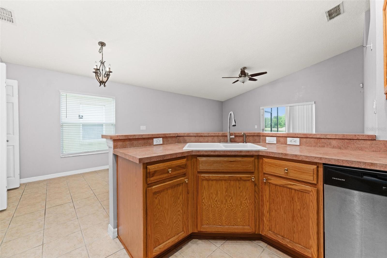 TIVOLI WOODS VILLAGE B 51 74 - Residential Lease