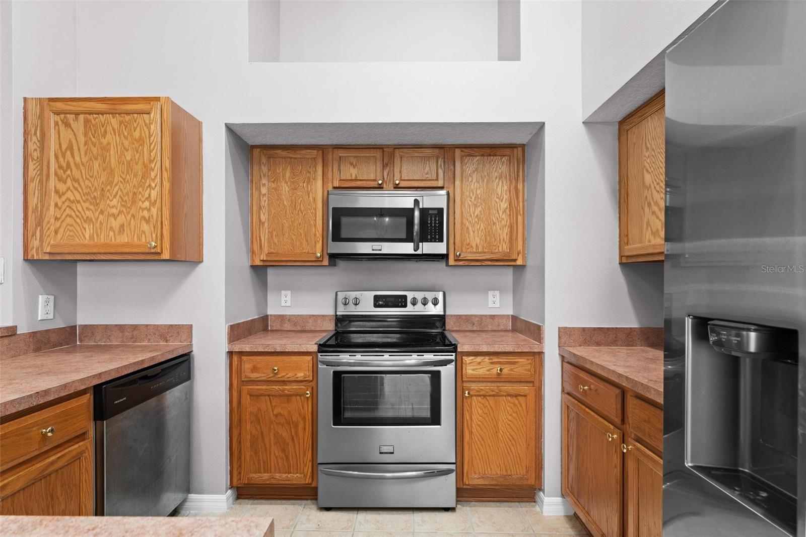 TIVOLI WOODS VILLAGE B 51 74 - Residential Lease