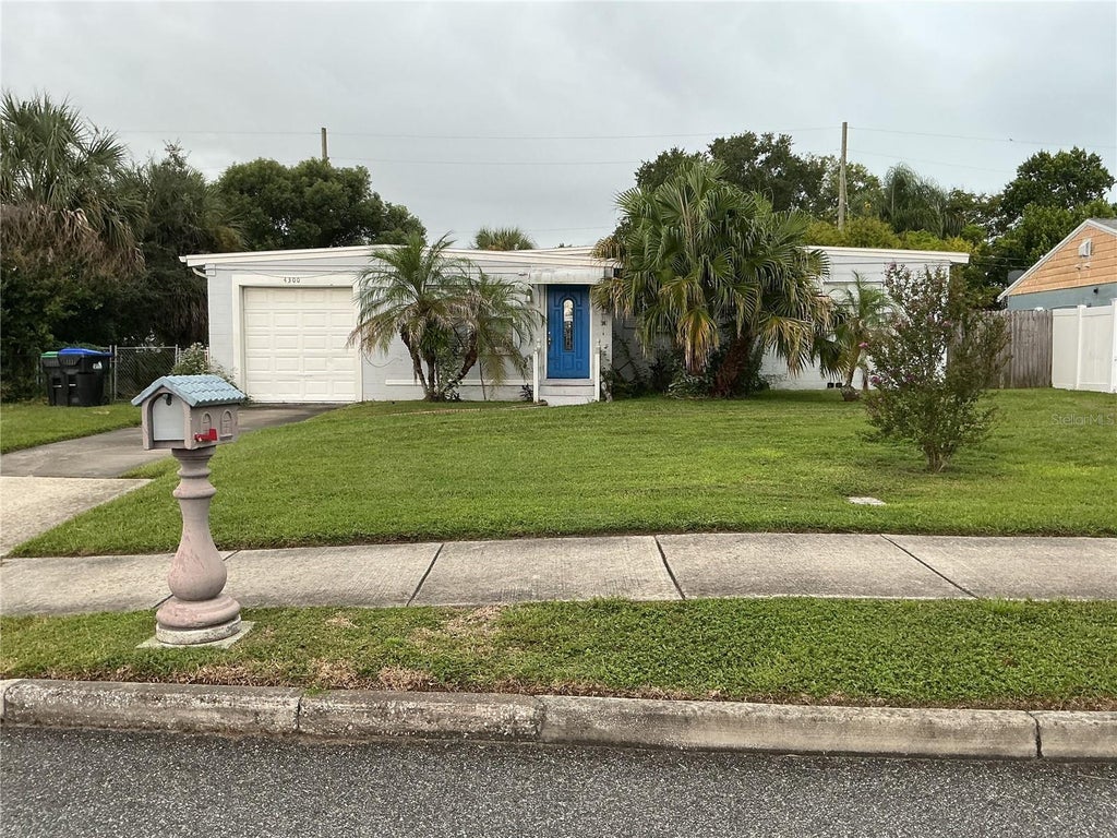 Photo of 4300 Walbridge Street, Orlando, FL 32809 (MLS # O6443543)