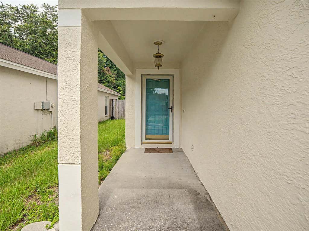 Photo of 6131 Sand Key Lane, Wesley Chapel, FL 33545 (MLS # TB8520339)