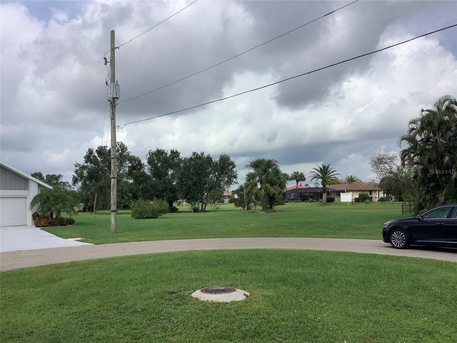 PUNTA GORDA ISLES SEC 23 - Land