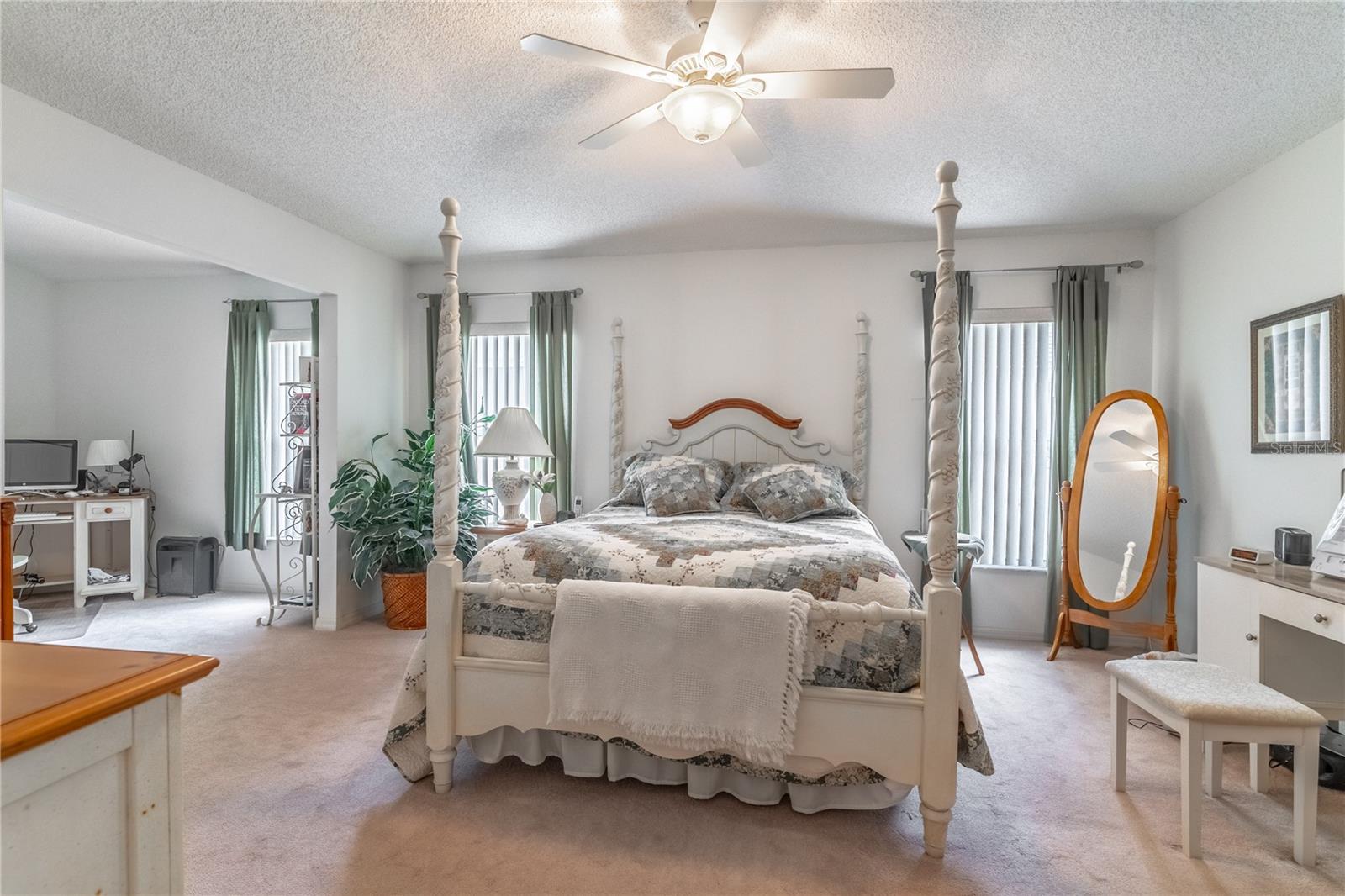 MAGNOLIA POINTE - Residential