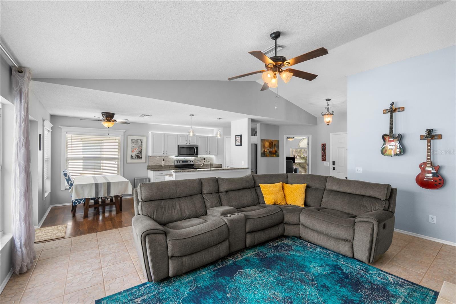 KINGSFIELD PH I - Residential