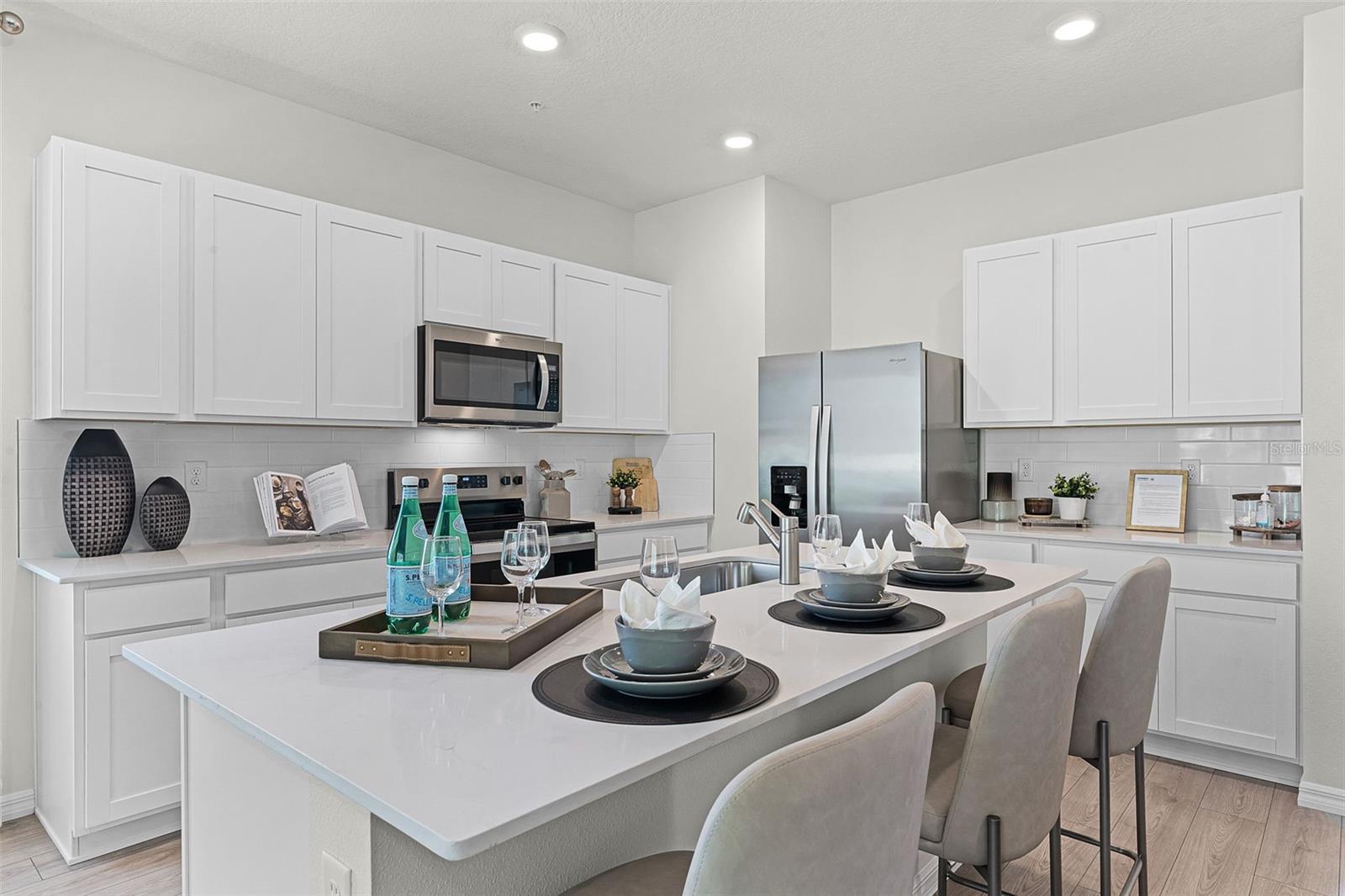 NONA WEST TWNHMS - Residential