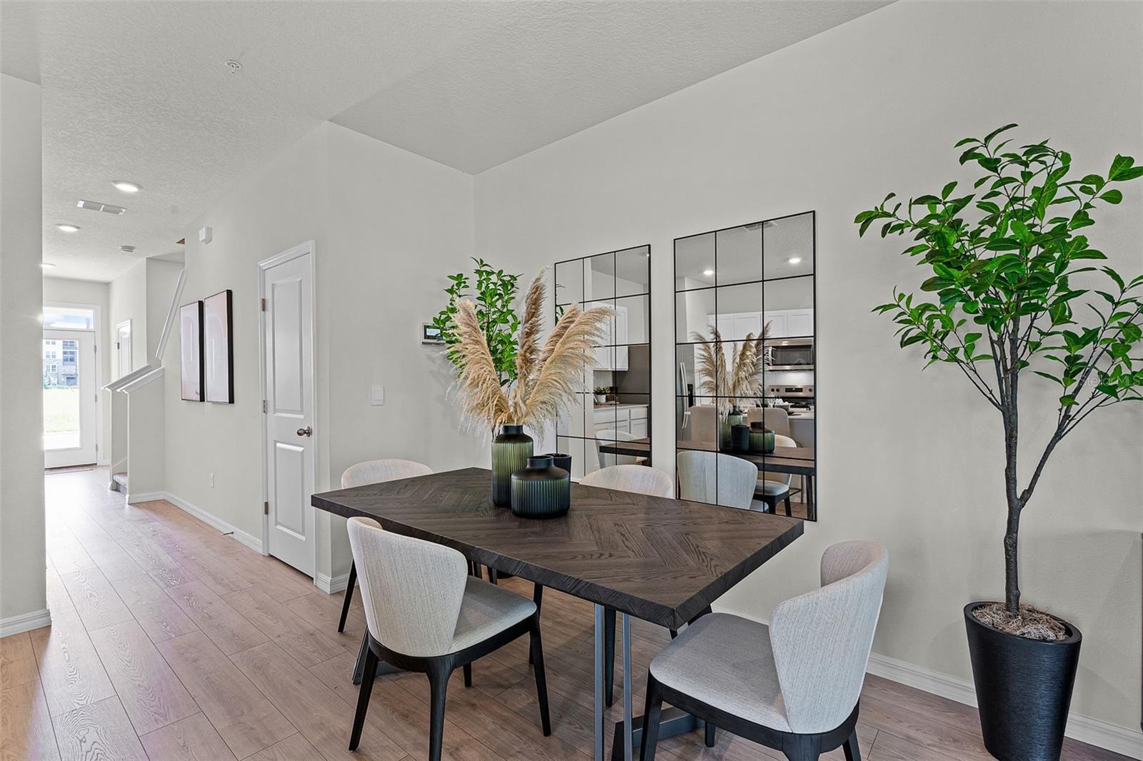 NONA WEST TWNHMS - Residential