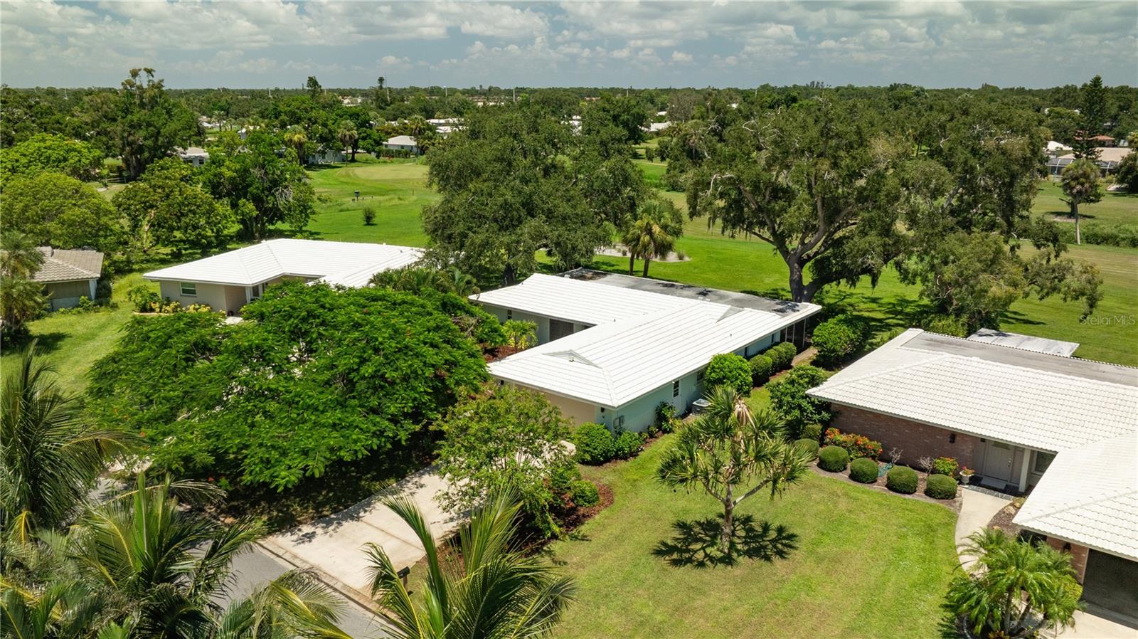 VILLAGE GREEN CLUB ESTATES - Residential