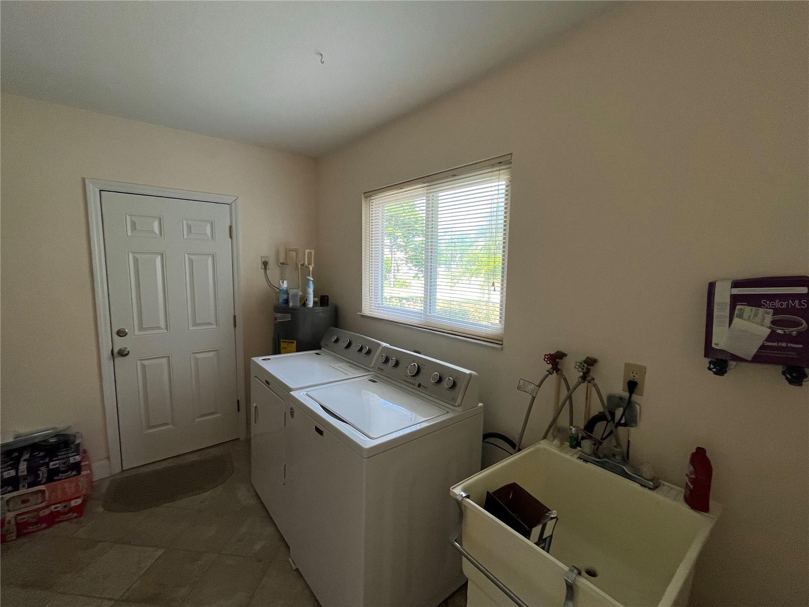 VILLAGE GREEN CLUB ESTATES - Residential