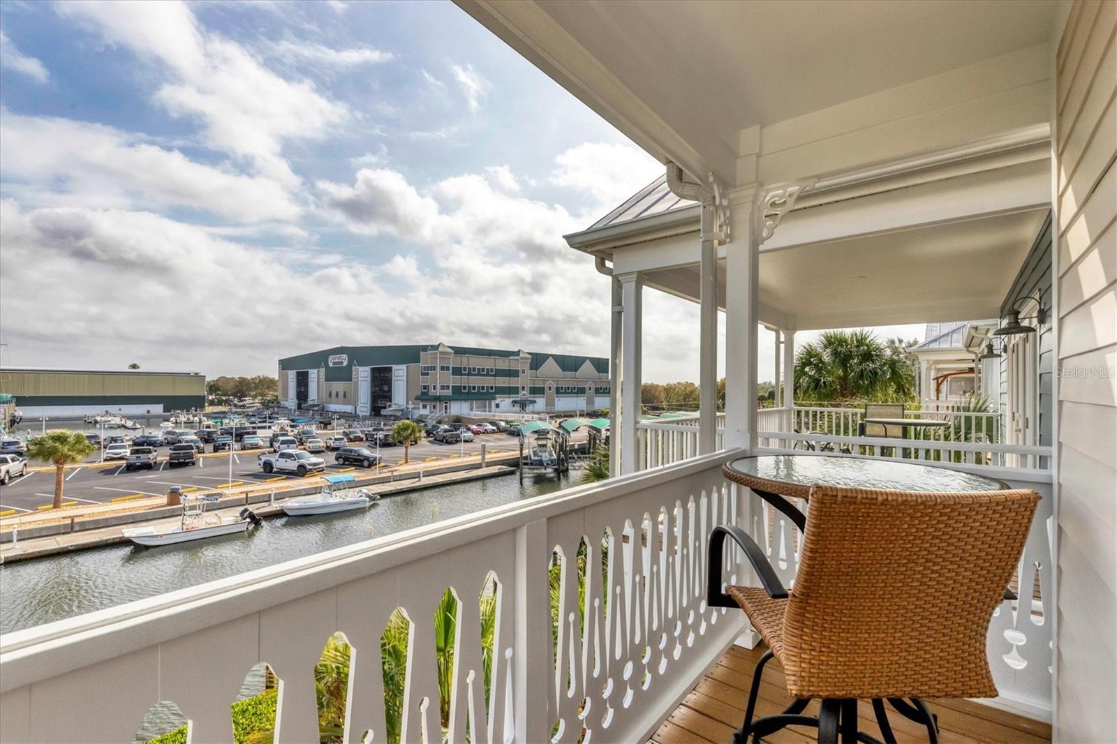 CORAL CREEK ANGLERS CLUB 02 - Residential Lease