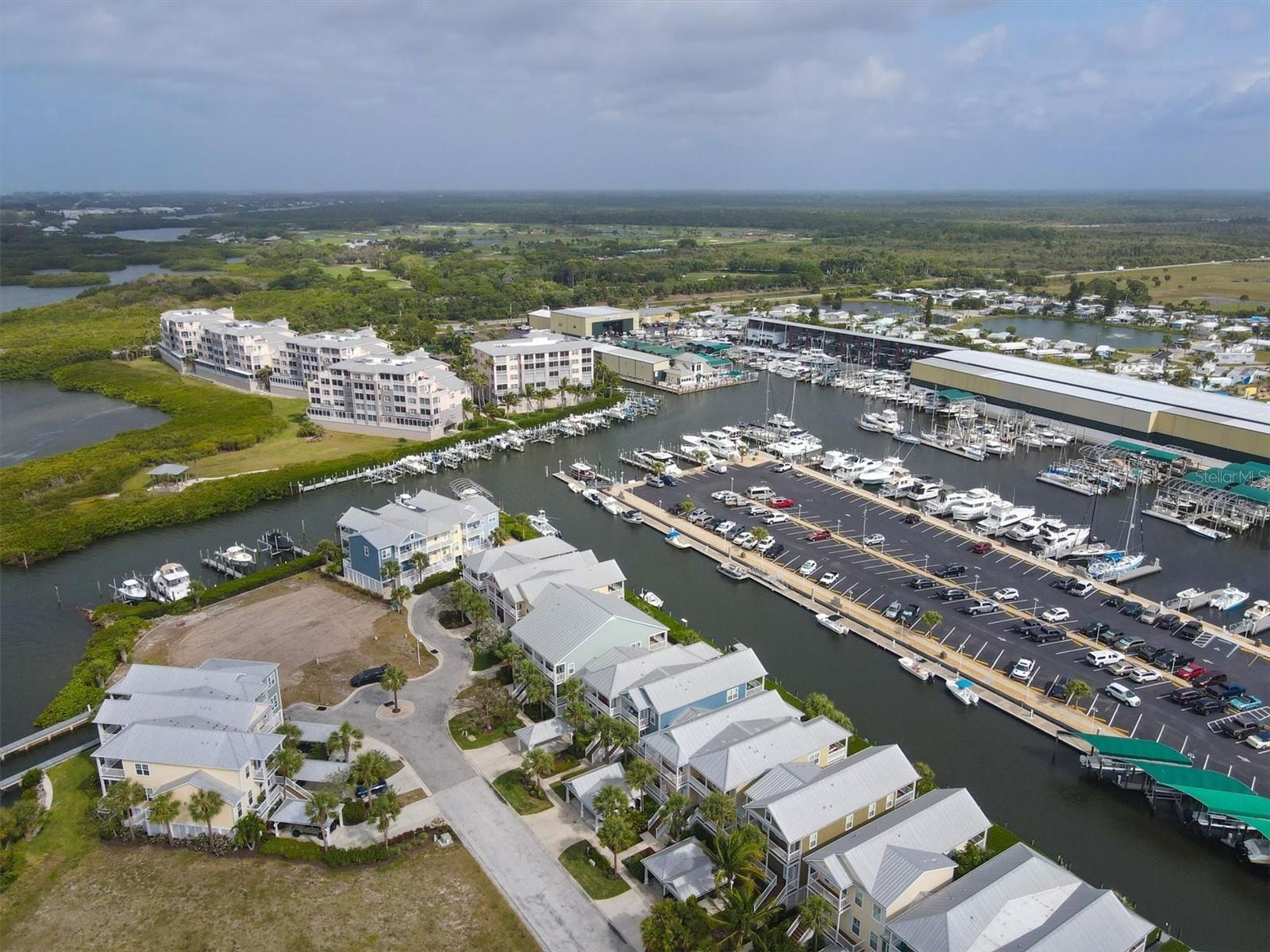 CORAL CREEK ANGLERS CLUB 02 - Residential Lease