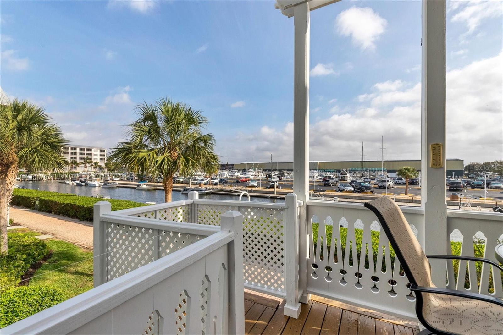 CORAL CREEK ANGLERS CLUB 02 - Residential Lease