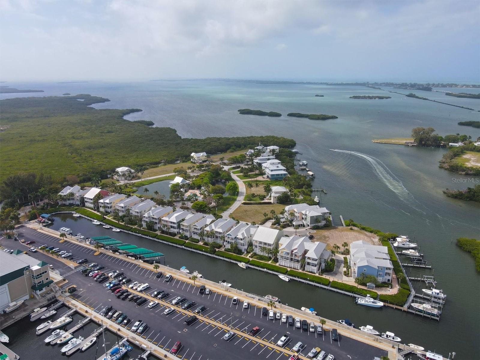 CORAL CREEK ANGLERS CLUB 02 - Residential Lease