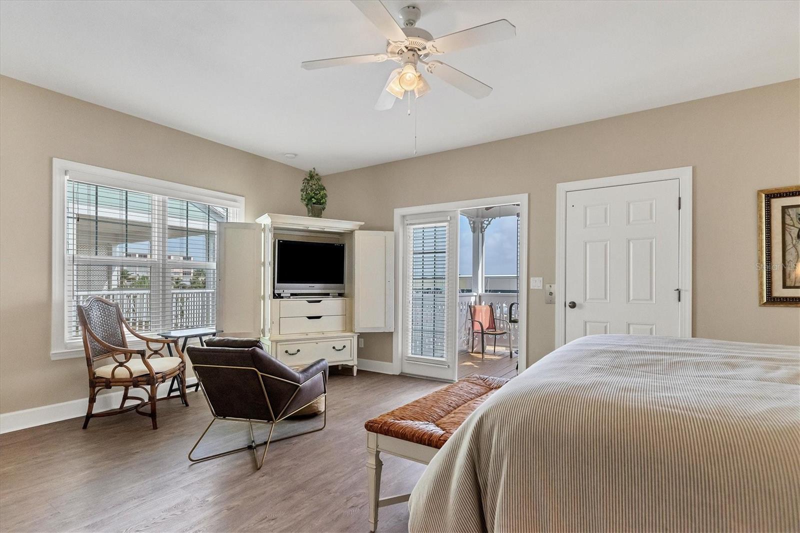 CORAL CREEK ANGLERS CLUB 02 - Residential Lease