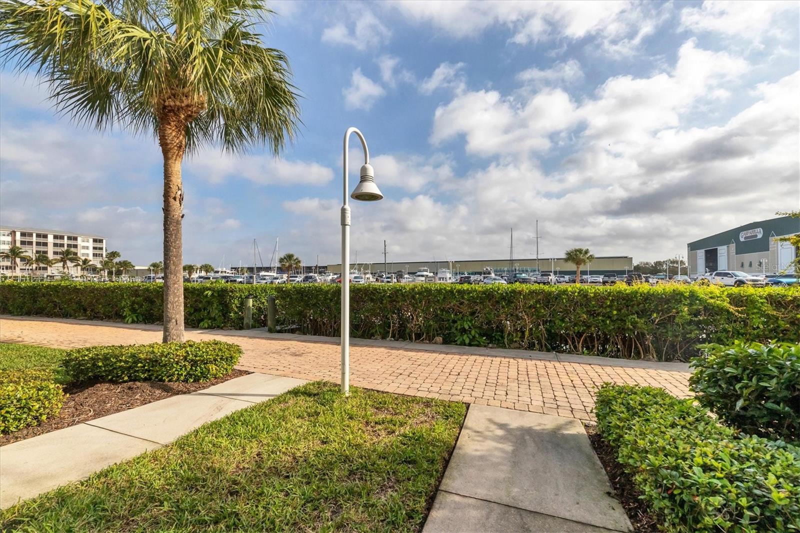 CORAL CREEK ANGLERS CLUB 02 - Residential Lease