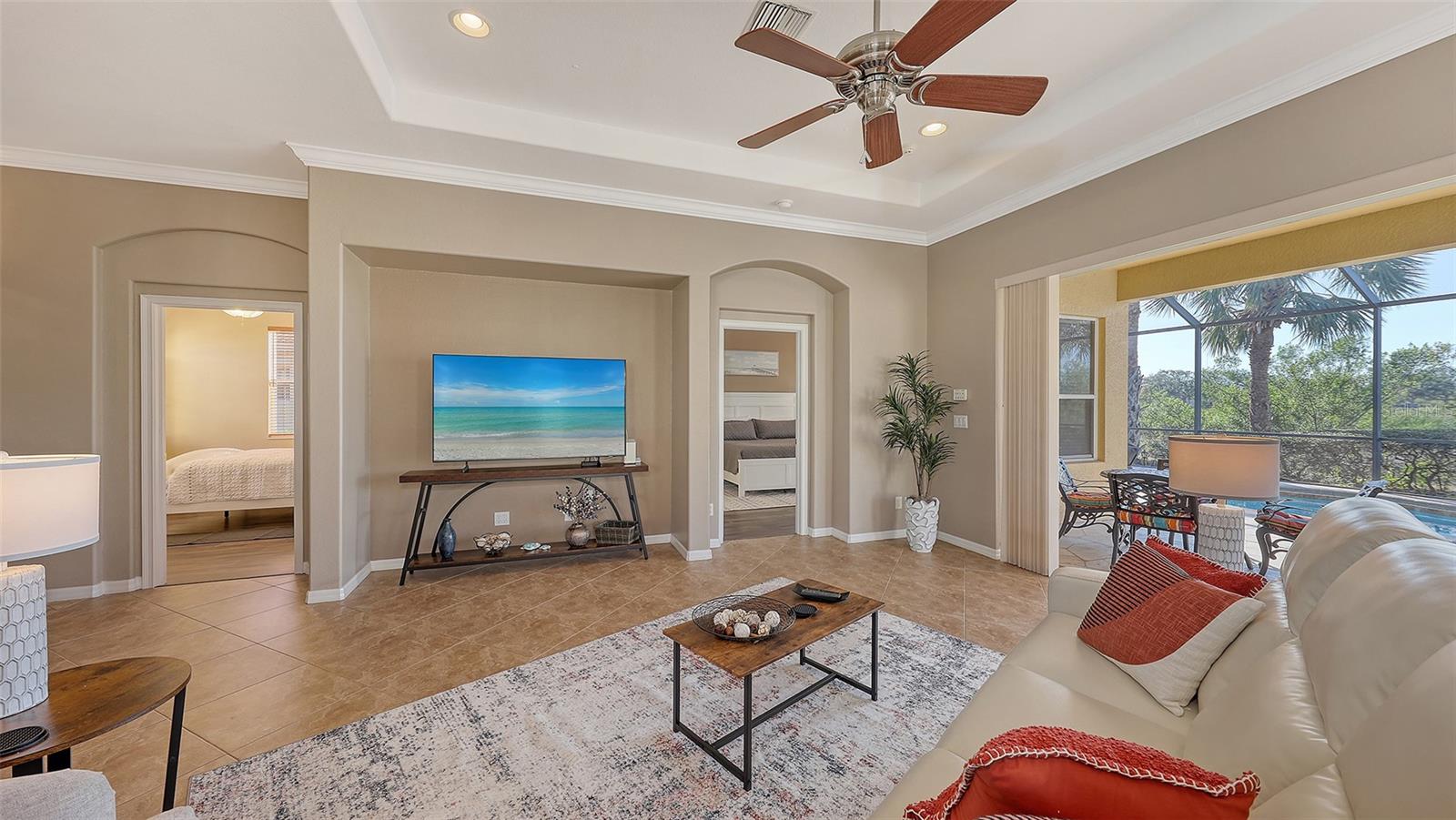 VENETIAN GOLF & RIVER CLUB PHA - Residential Lease