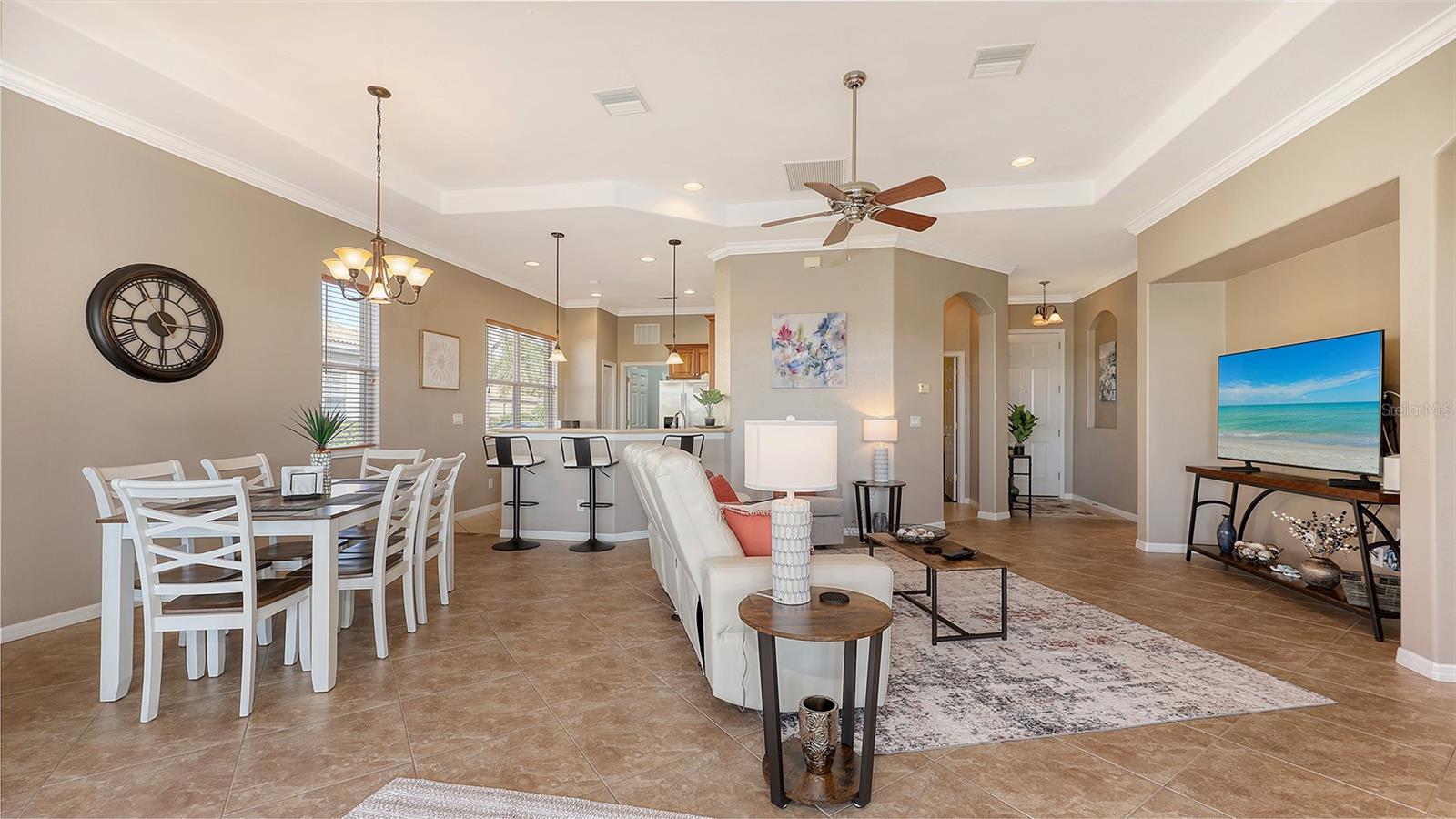 VENETIAN GOLF & RIVER CLUB PHA - Residential Lease