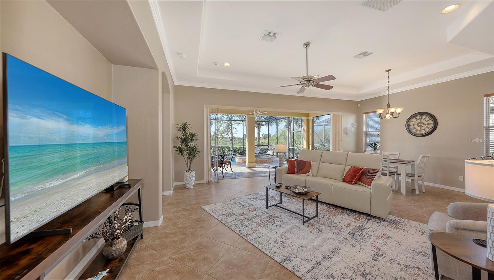 VENETIAN GOLF & RIVER CLUB PHA - Residential Lease