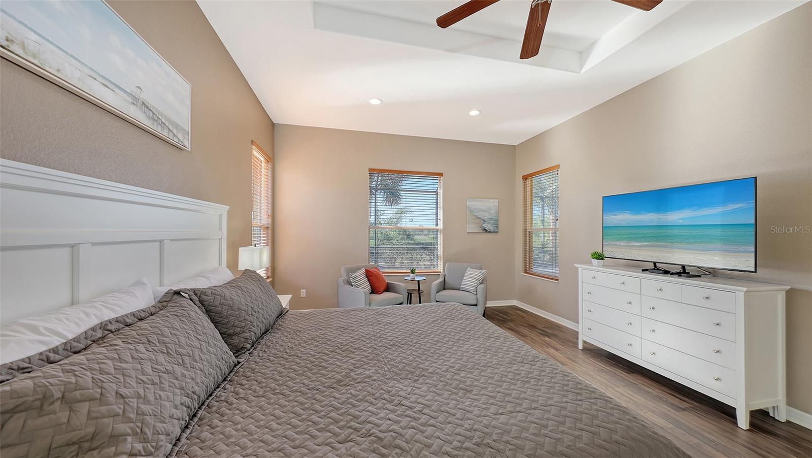 VENETIAN GOLF & RIVER CLUB PHA - Residential Lease