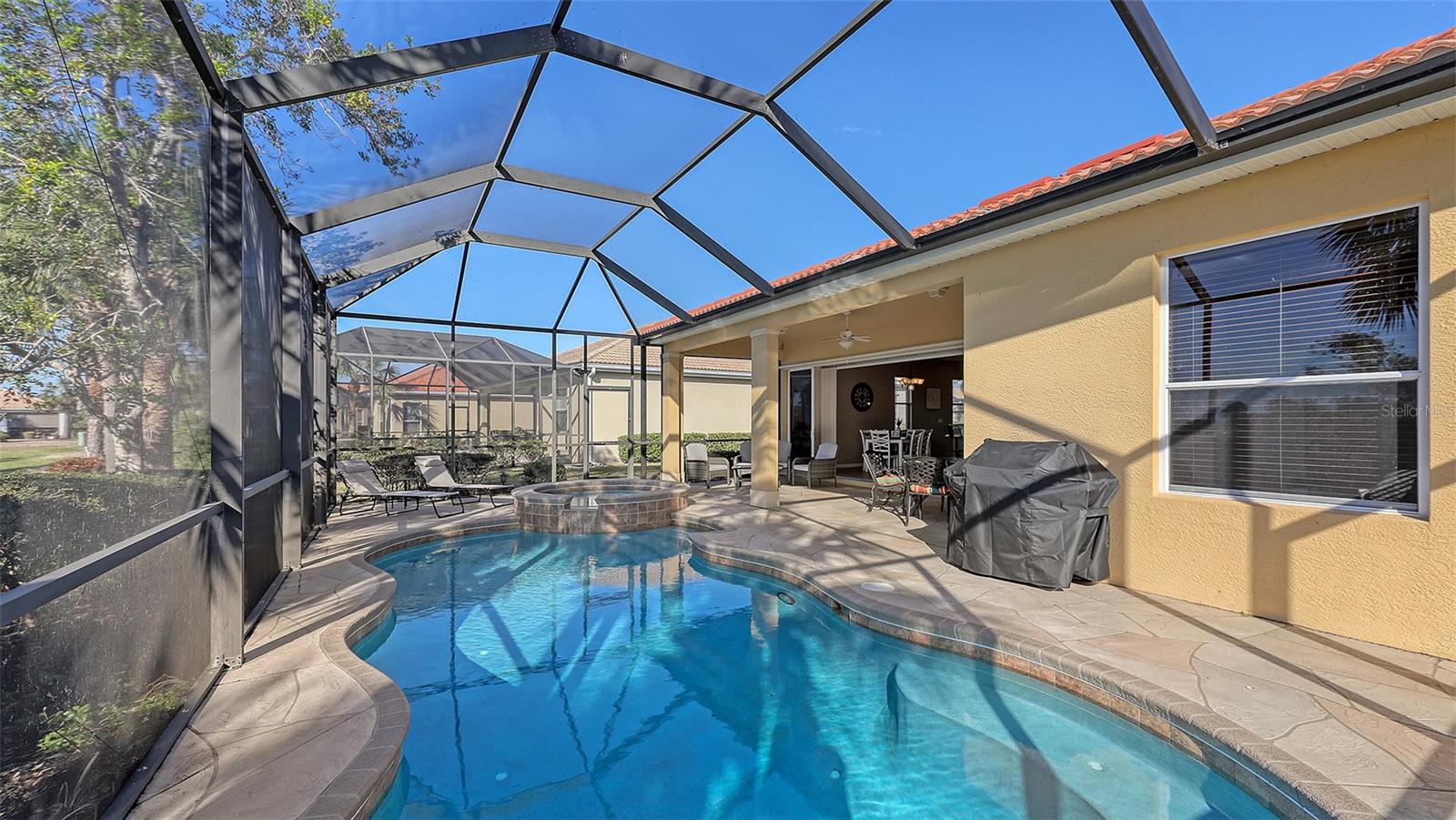 VENETIAN GOLF & RIVER CLUB PHA - Residential Lease